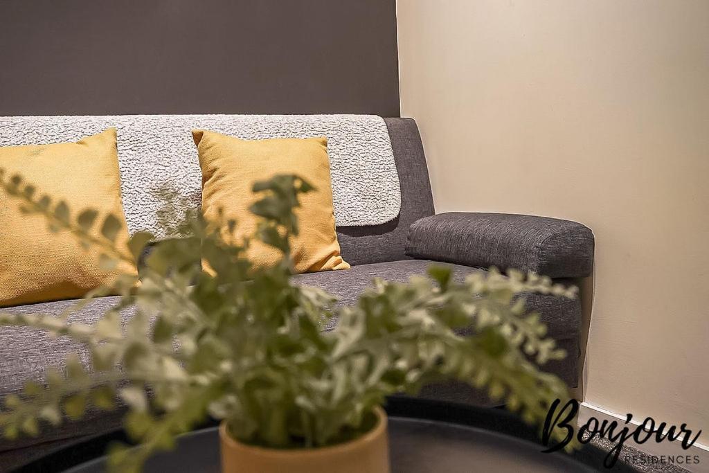 Spacious 2Br-1Ba - Grassmarket - Free Parking By Bonjour Residences Edimburgo Esterno foto
