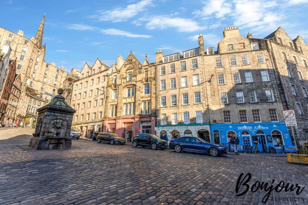 Spacious 2Br-2Ba - Grassmarket - Free Parking By Bonjour Residences Edimburgo Esterno foto