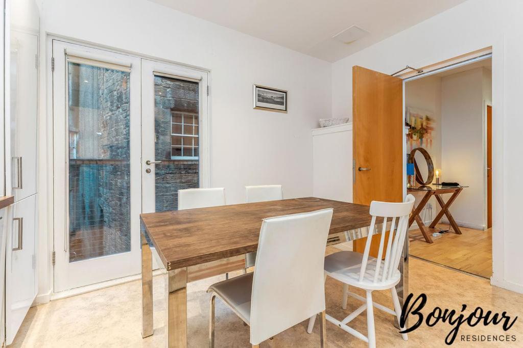 Spacious 2Br-1Ba - Grassmarket - Free Parking By Bonjour Residences Edimburgo Esterno foto