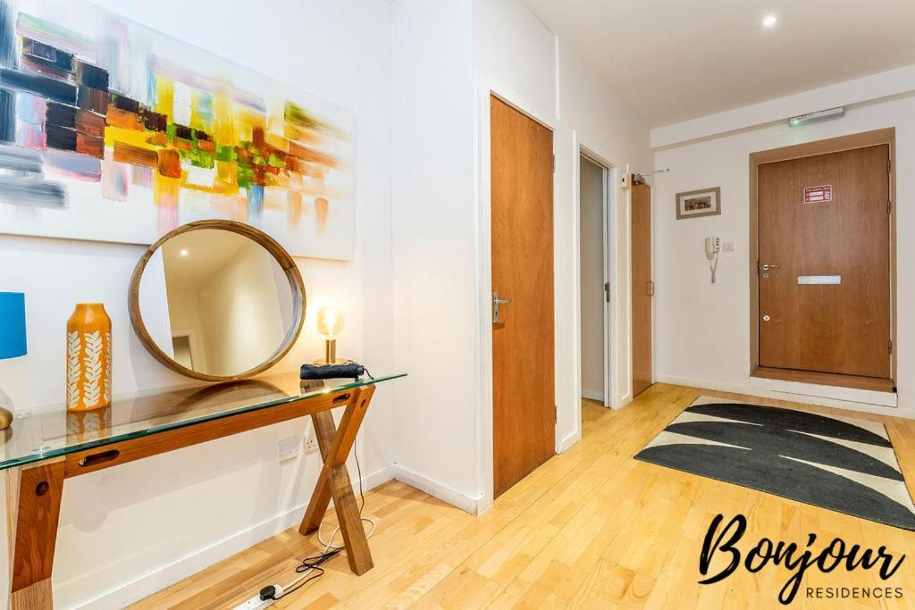 Spacious 2Br-2Ba - Grassmarket - Free Parking By Bonjour Residences Edimburgo Esterno foto