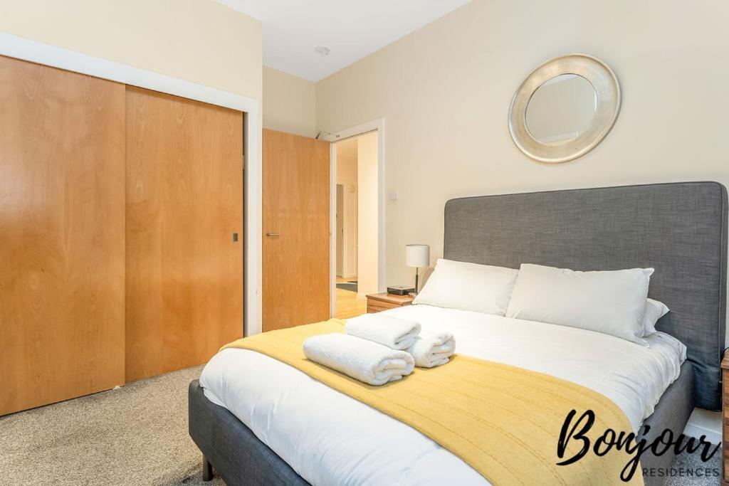 Spacious 2Br-1Ba - Grassmarket - Free Parking By Bonjour Residences Edimburgo Esterno foto
